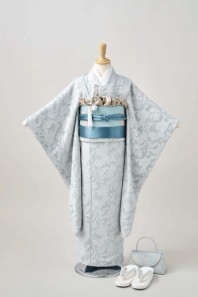 トレンドライン　女児7歳着物